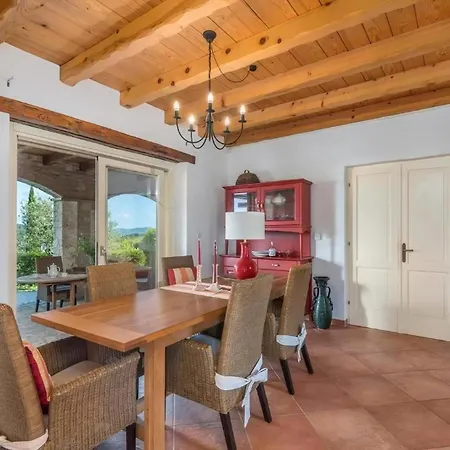 In Sovinjak Mit Grill, Garten Und Terrasse Holiday home Buzet